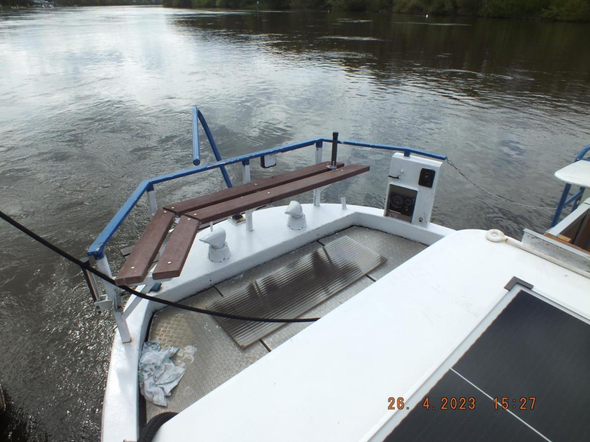 רודניצה נד לבם Zouw Hausboat Zakotven -Pouze Ubytovani מראה חיצוני תמונה